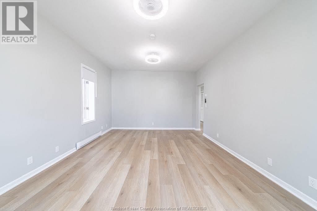 18 CLARK STREET EAST Image 3