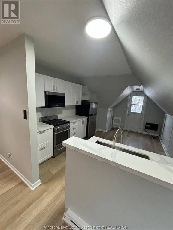 18 CLARK STREET EAST Image 8
