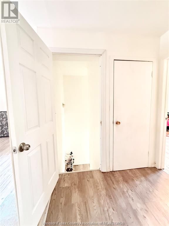382 LANGLOIS AVENUE Image 10