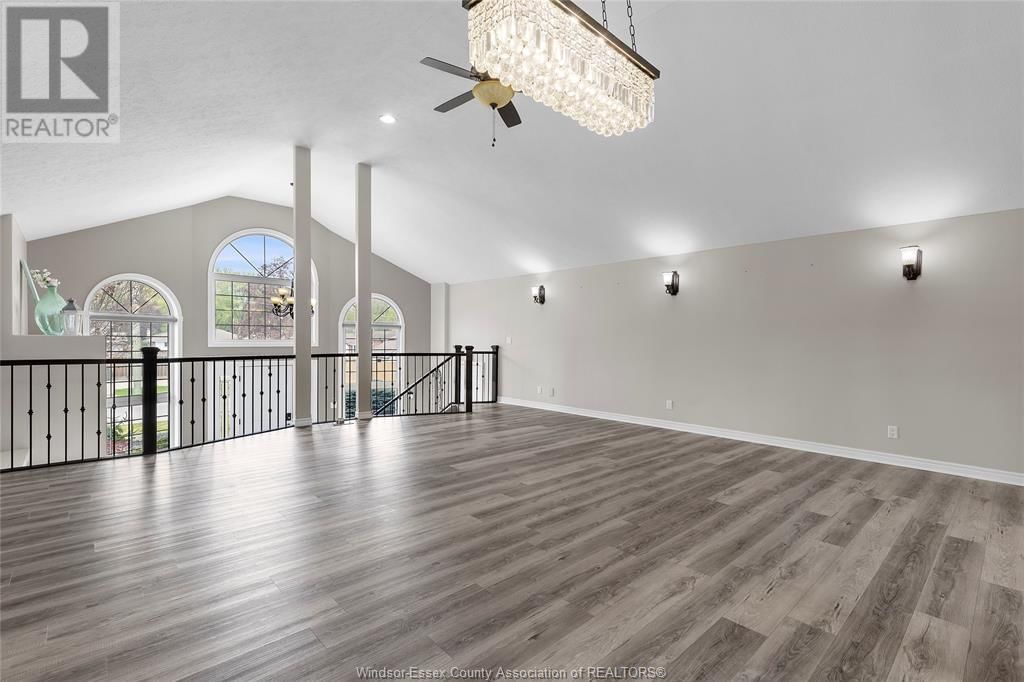 1535 MAPLE AVENUE Image 12