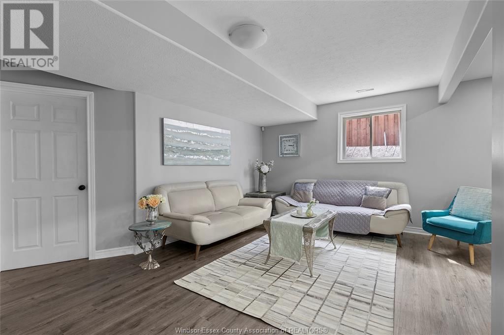 1535 MAPLE AVENUE Image 29