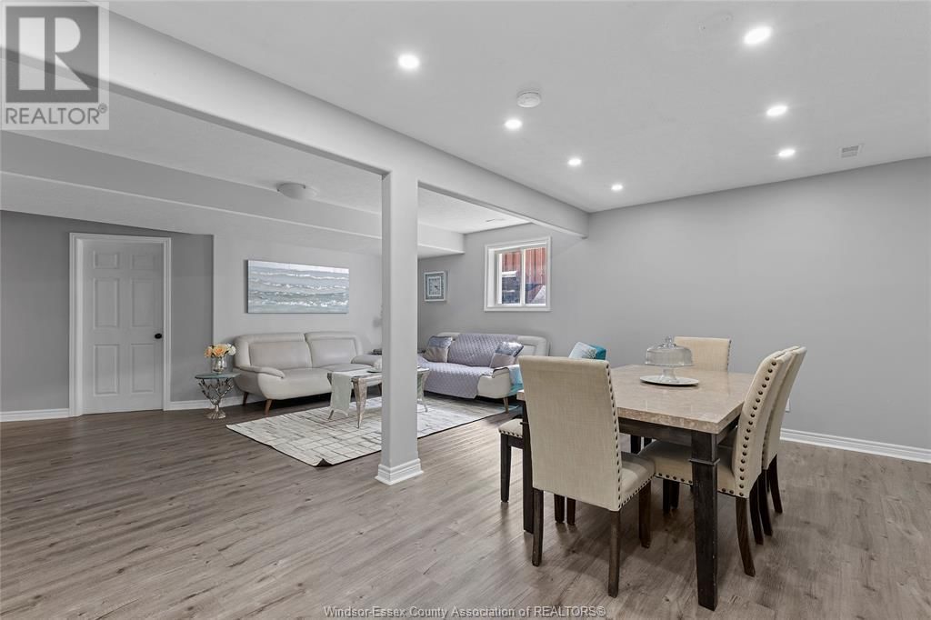 1535 MAPLE AVENUE Image 32
