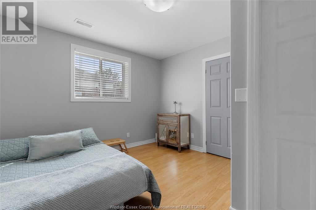 1535 MAPLE AVENUE Image 37