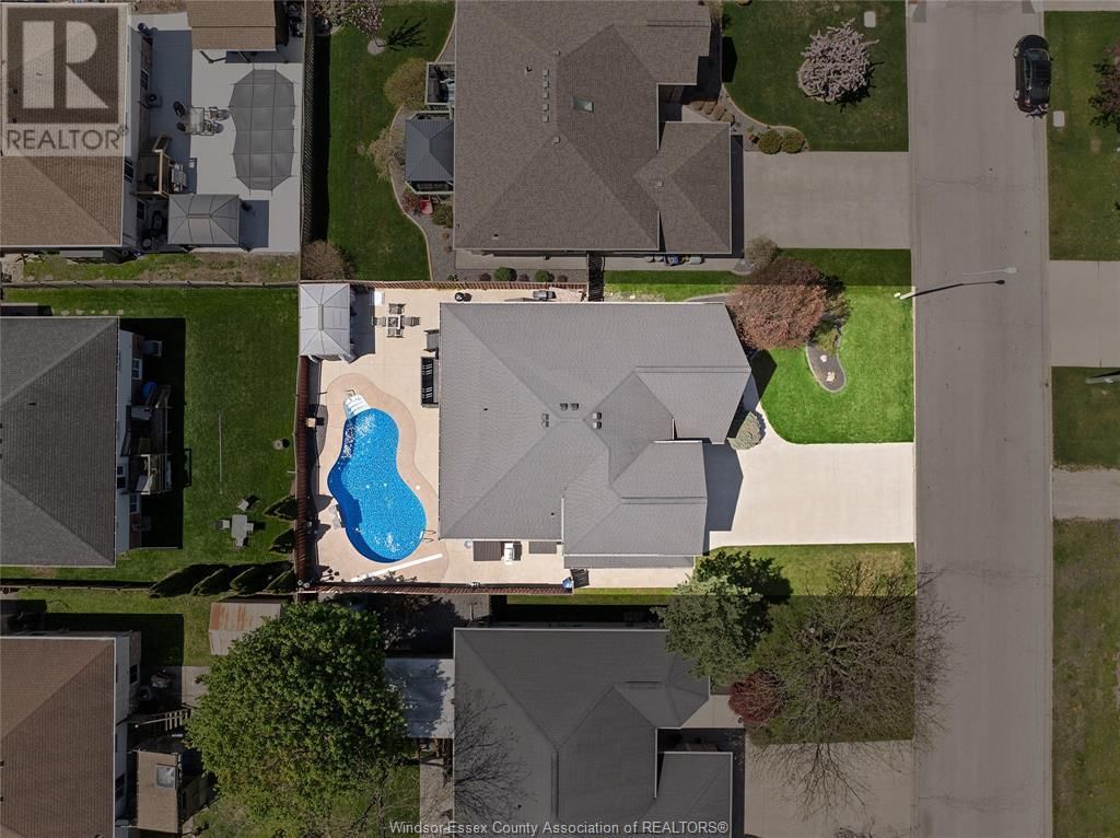 1535 MAPLE AVENUE Image 48