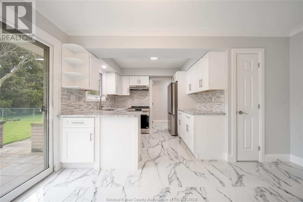 890 WALLACE AVENUE Image 16