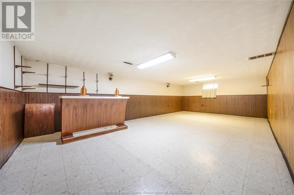 890 WALLACE AVENUE Image 34