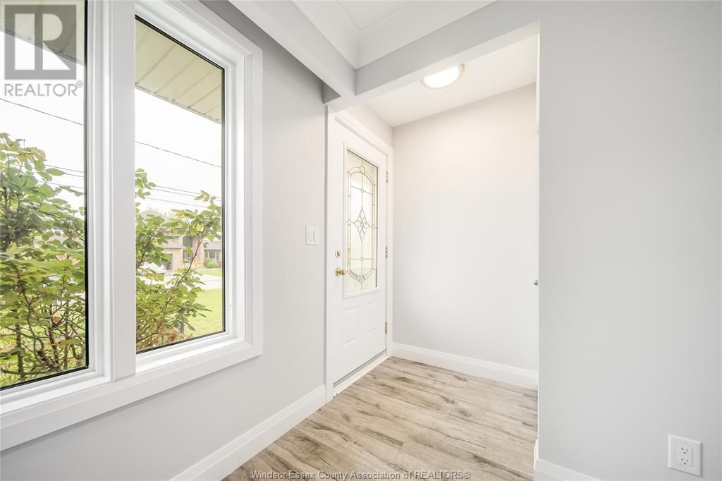 890 WALLACE AVENUE Image 6