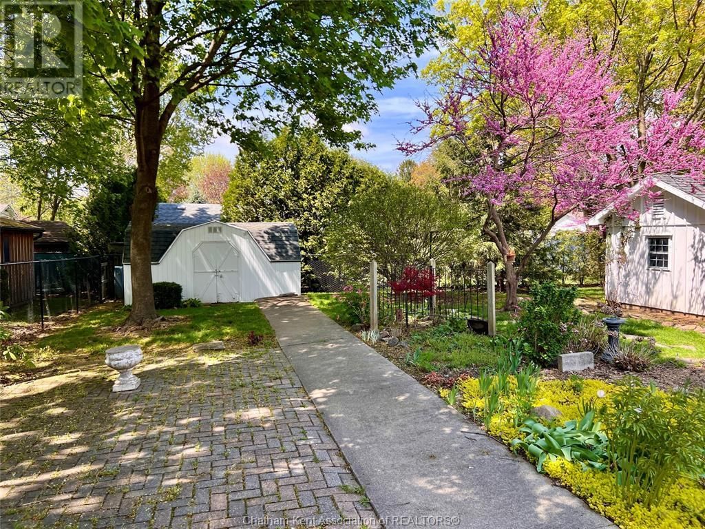 10 FREDA STREET Image 12