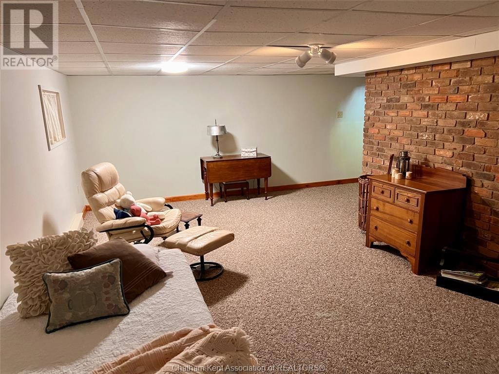 10 FREDA STREET Image 26