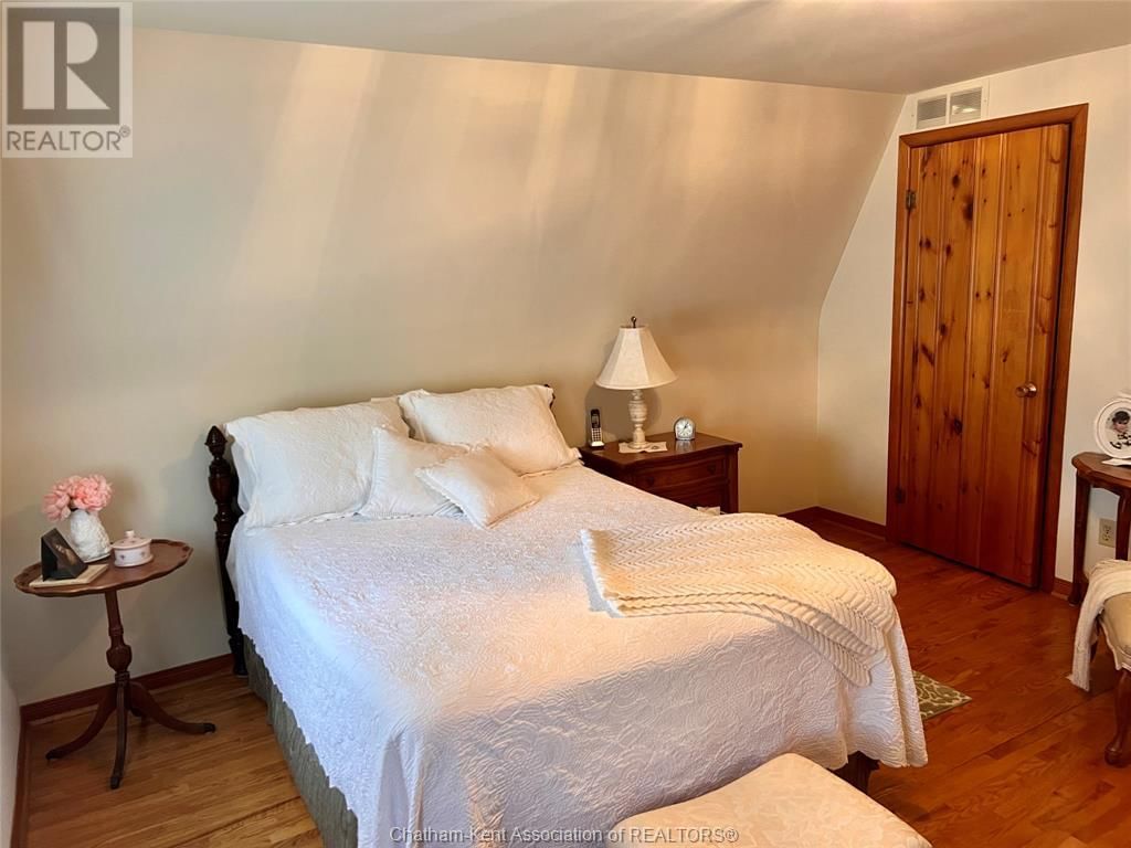 10 FREDA STREET Image 32