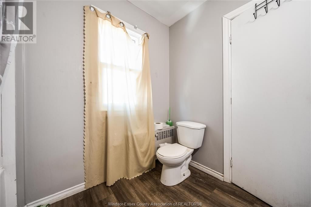 756 BRANT STREET Image 15
