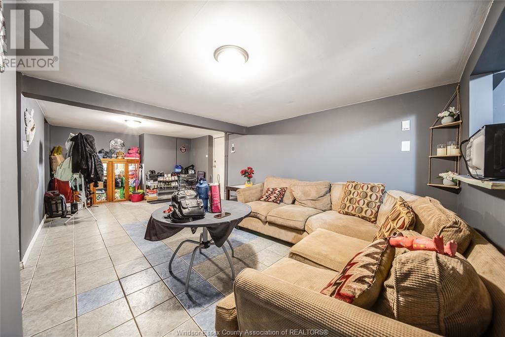 756 BRANT STREET Image 35