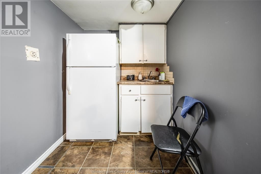 756 BRANT STREET Image 38