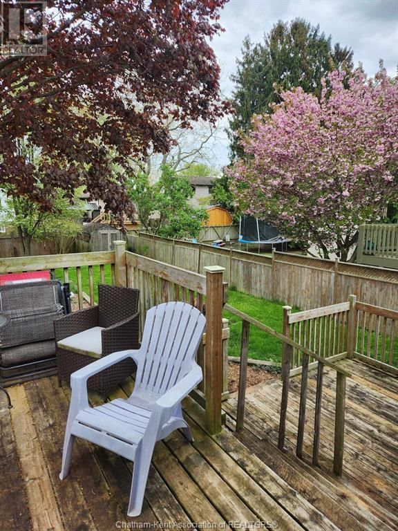 442 MC NAUGHTON AVENUE EAST Image 14