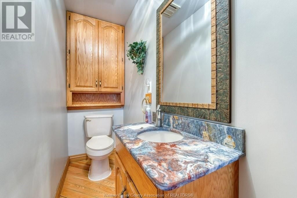 1600 LAURIER DRIVE Image 17