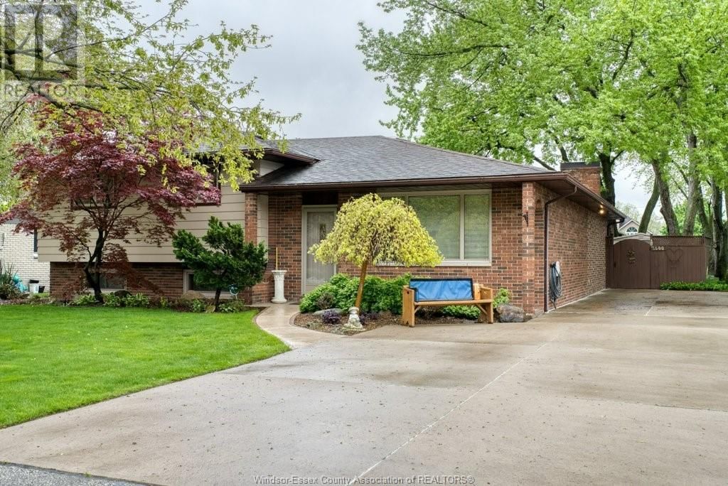 1600 LAURIER DRIVE Image 2