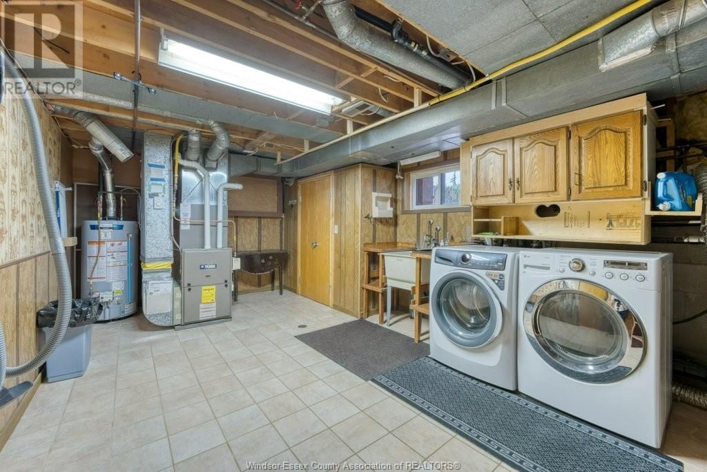1600 LAURIER DRIVE Image 23