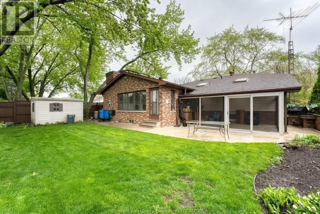 1600 LAURIER DRIVE Image 38