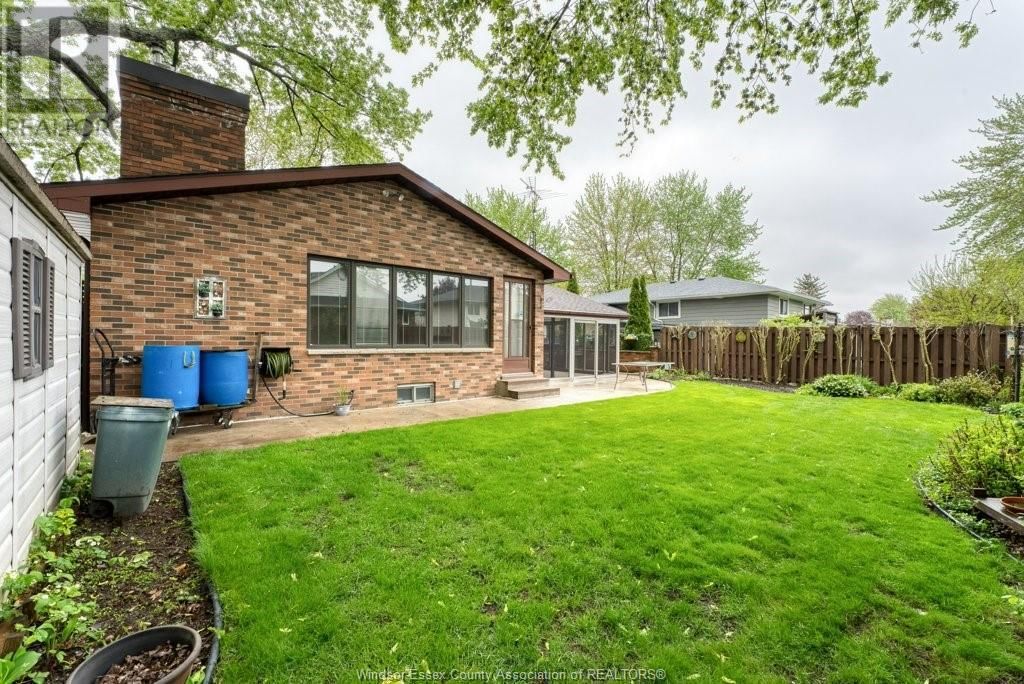 1600 LAURIER DRIVE Image 39