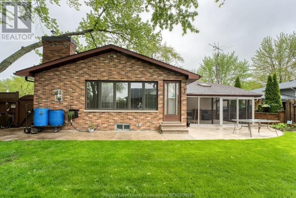 1600 LAURIER DRIVE Image 40