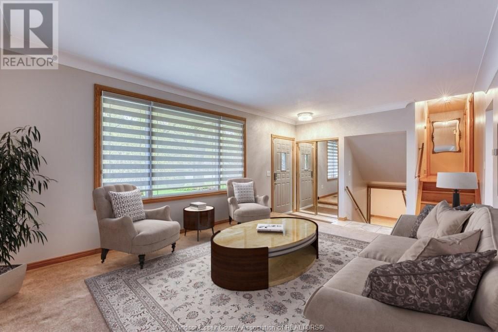 1600 LAURIER DRIVE Image 9