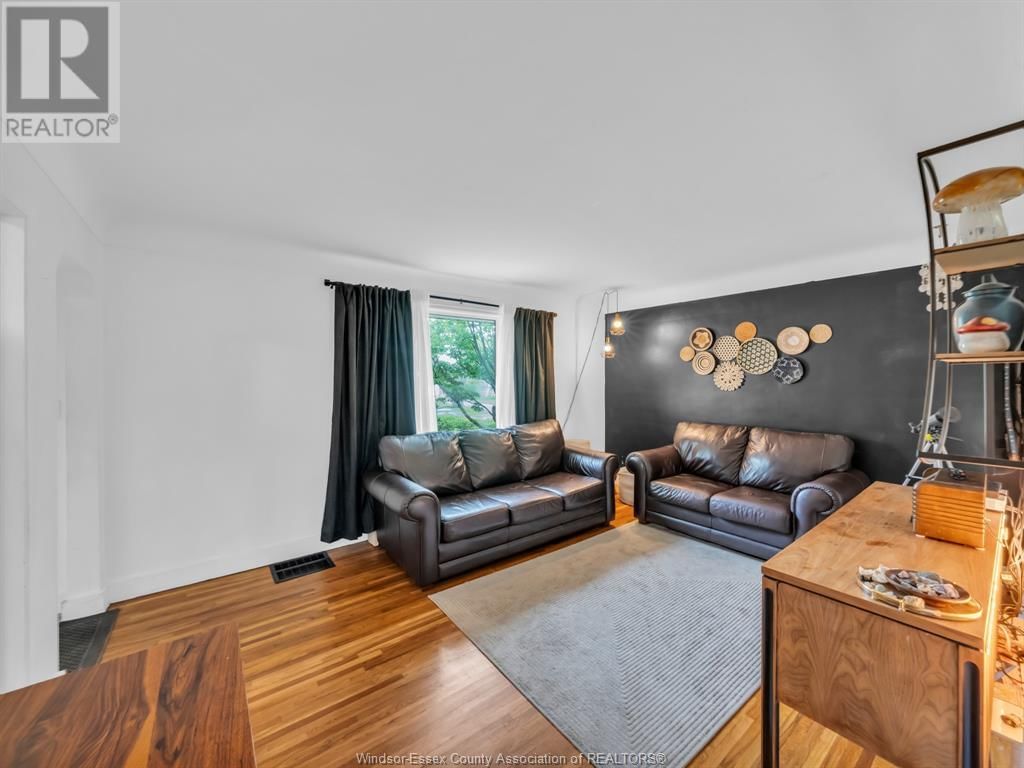 1087 GLIDDEN Image 11
