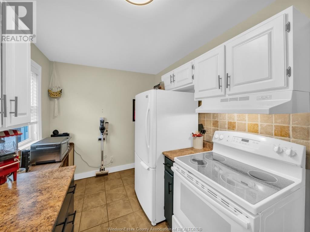 1087 GLIDDEN Image 14