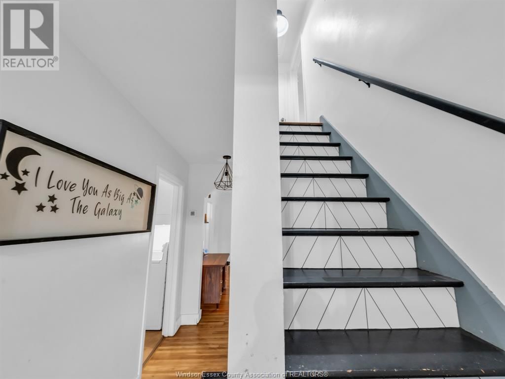 1087 GLIDDEN Image 21