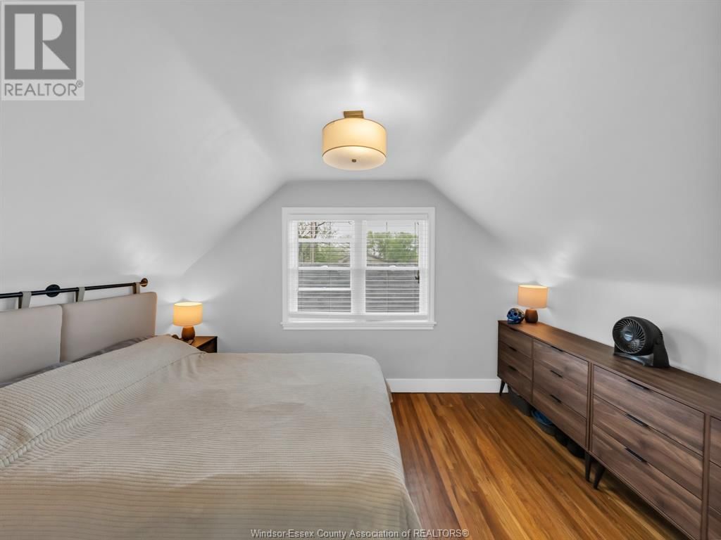 1087 GLIDDEN Image 22