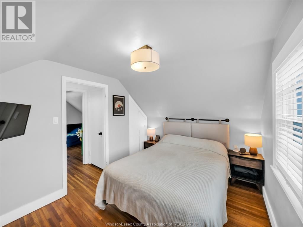 1087 GLIDDEN Image 23