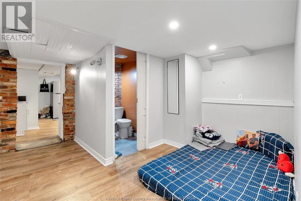3175 VIRGINIA Image 20