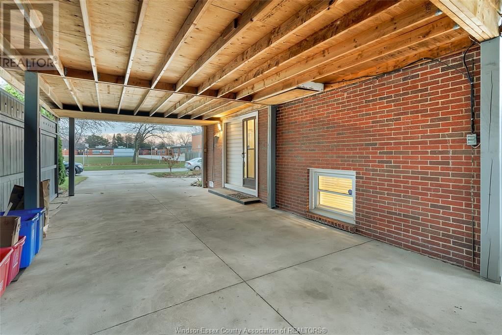 3175 VIRGINIA Image 28