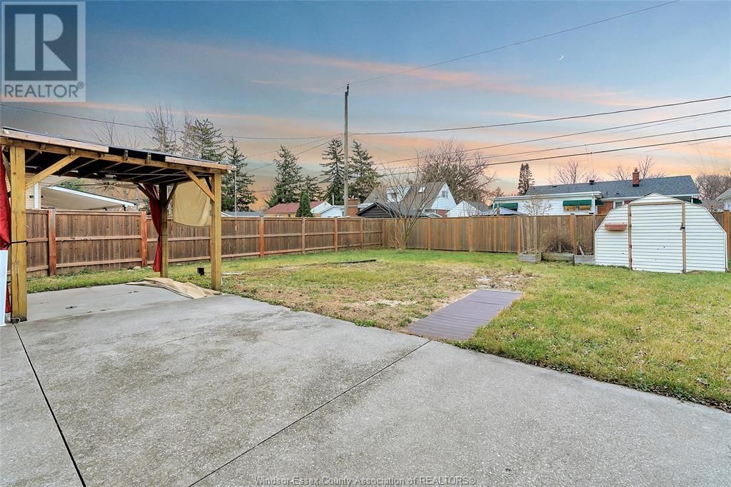 3175 VIRGINIA Image 29