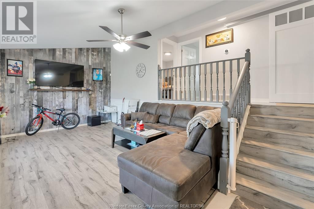 3175 VIRGINIA Image 6