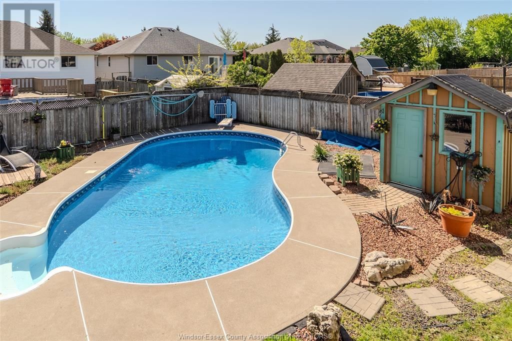 250 REDWOOD CRESCENT Image 20