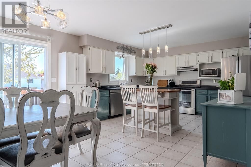 250 REDWOOD CRESCENT Image 4