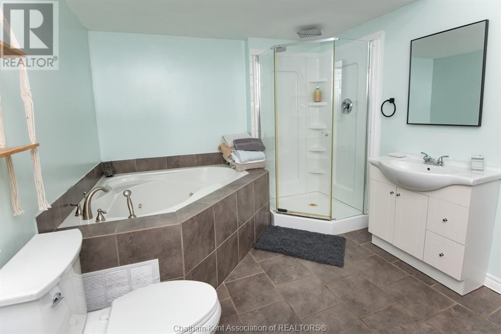 2352 OIL HERITAGE ROAD Image 14