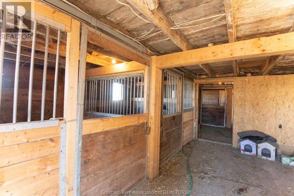 2352 OIL HERITAGE ROAD Image 33