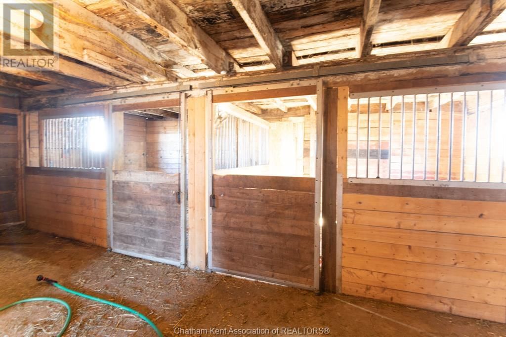 2352 OIL HERITAGE ROAD Image 35
