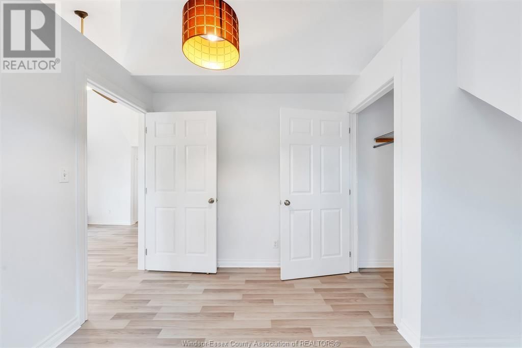 1564 ALEXIS ROAD Image 24