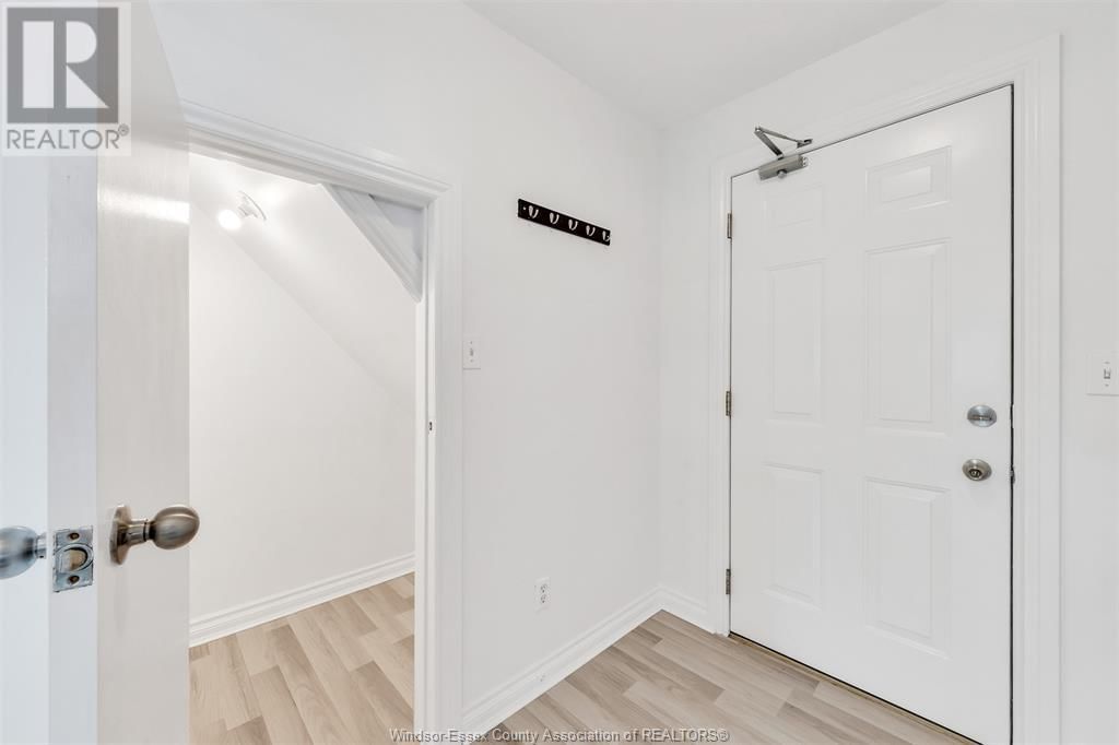 1564 ALEXIS ROAD Image 26