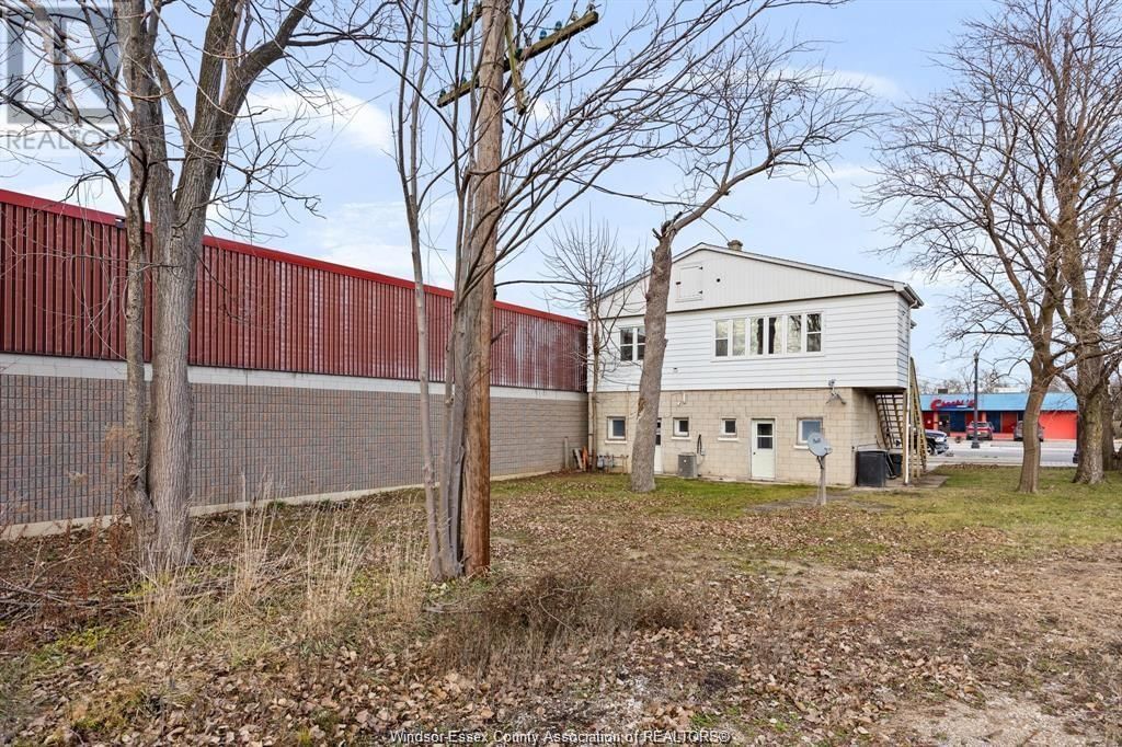 94 TALBOT NORTH Image 34
