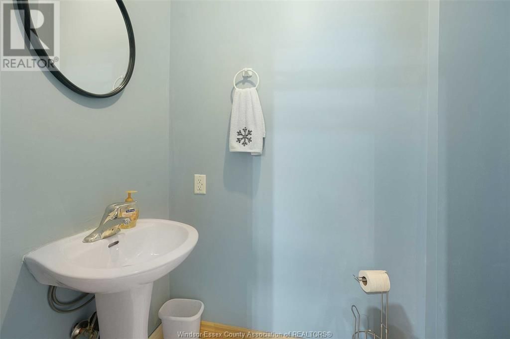 564 2 ROAD WEST Image 29