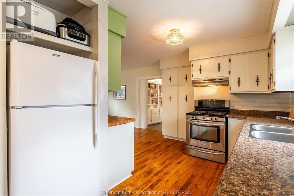 157 STANLEY AVENUE Image 16