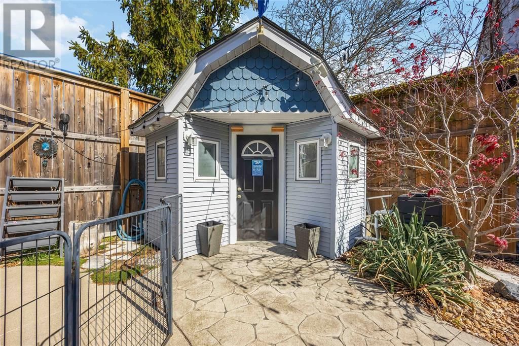 329 VIDAL STREET NORTH Image 45