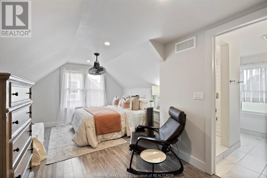 1080 BELLE ISLE VIEW Image 30