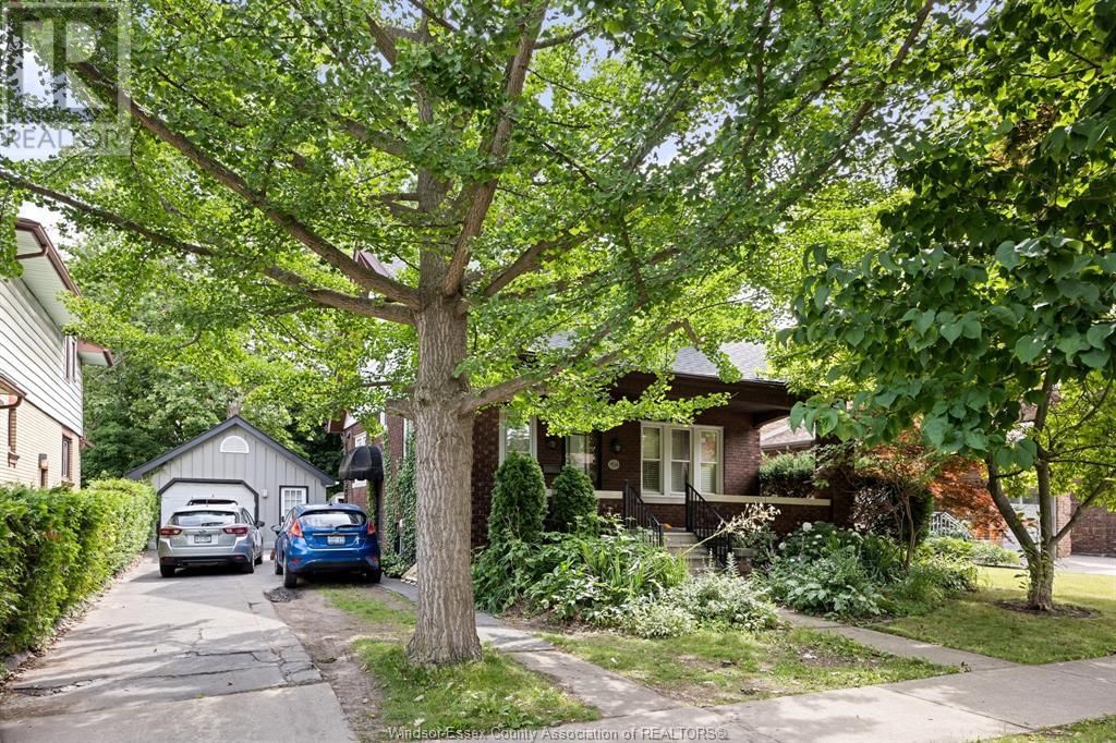 456 ASKIN AVENUE Image 1