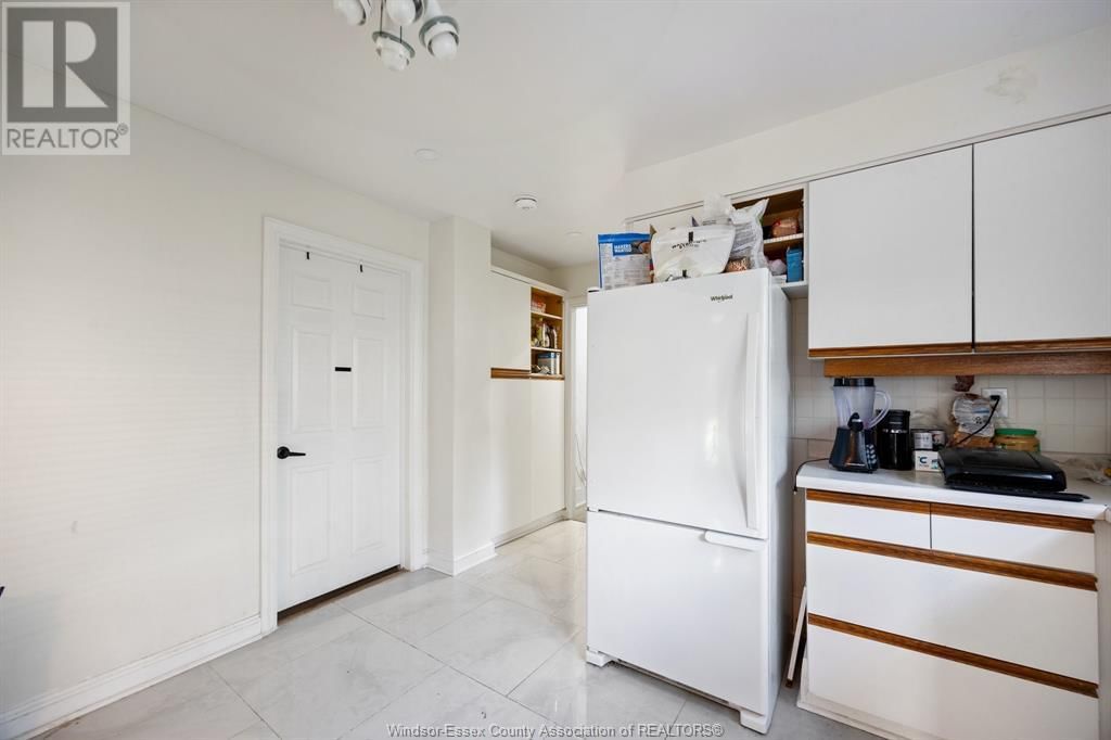 456 ASKIN AVENUE Image 4