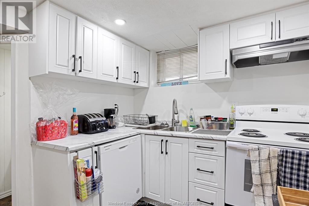 456 ASKIN AVENUE Image 3