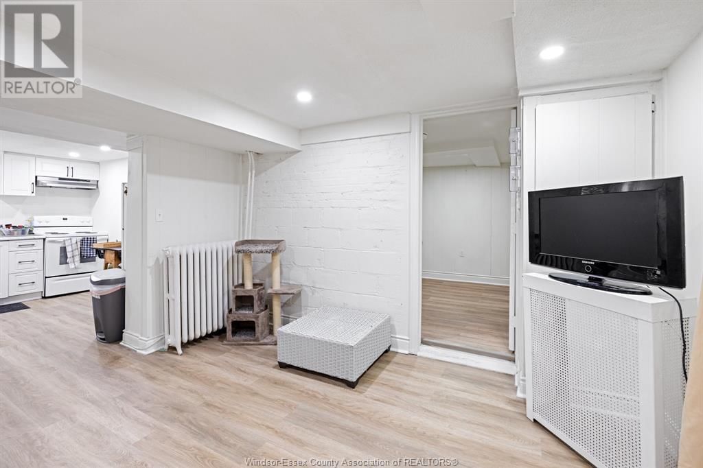 456 ASKIN AVENUE Image 6
